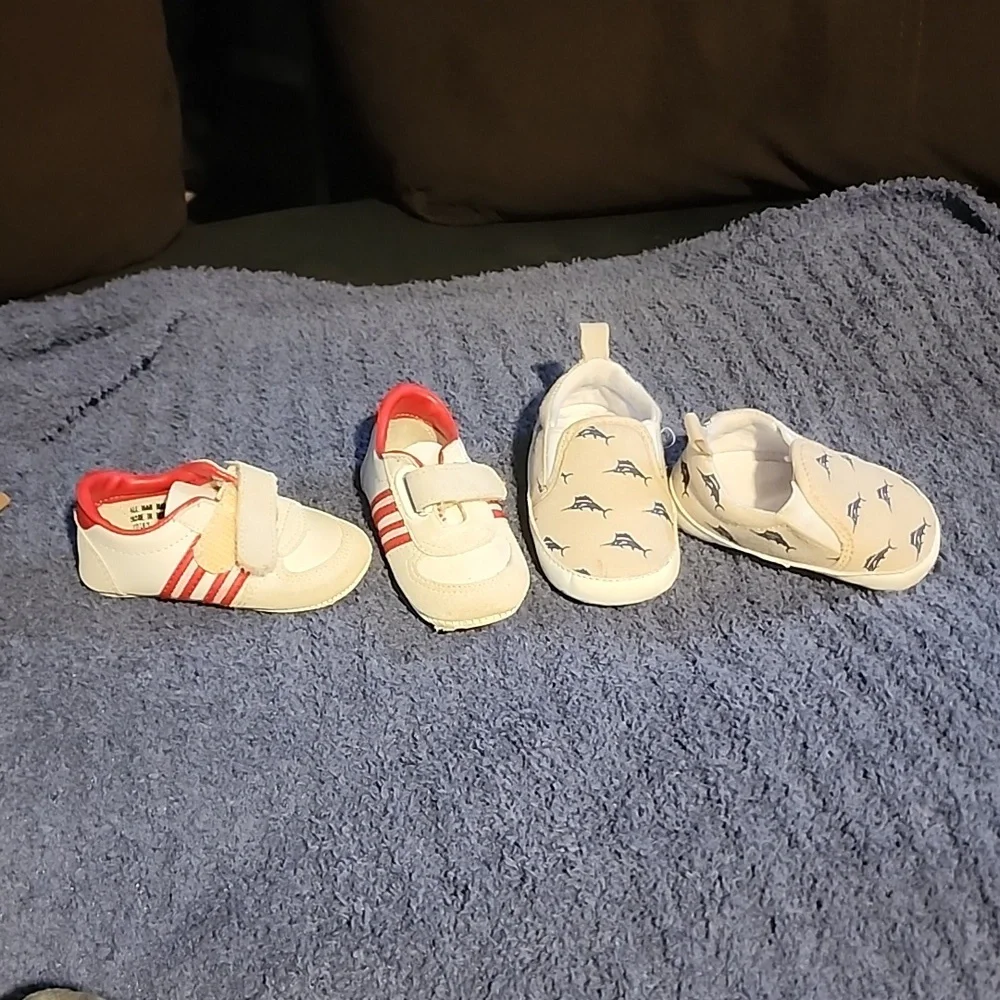 Infant shoes Tommy Bahama rea and cream velcro slip on shoes - Picture 1 of 2